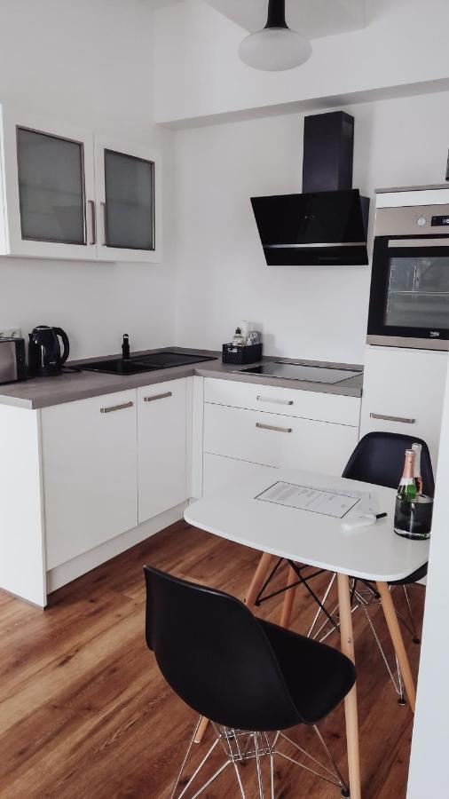 Burg 9 Boardinghouse Appartamento Düsseldorf